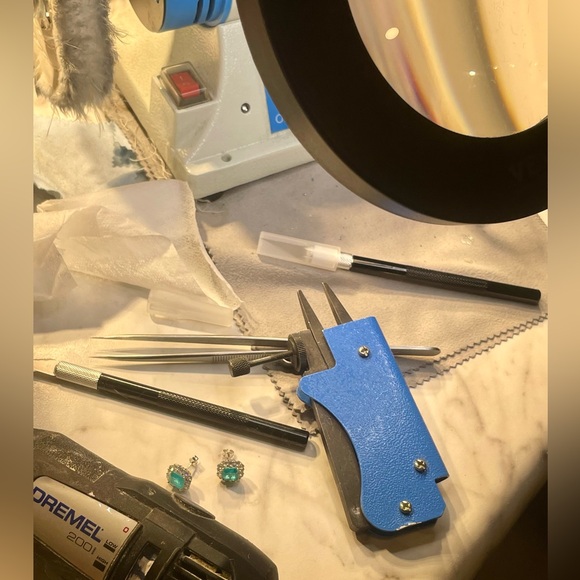 Clearance‼️5.75ct PARAIBA TOURMALINE (RARE)‼️ and White Topaz Silver Earrings. - Picture 10 of 10